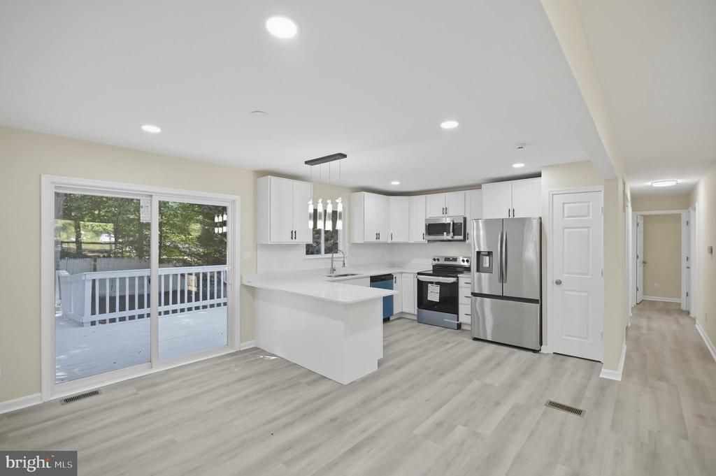 9 West Briar Drive, Stafford, VA 22556 Main Photo