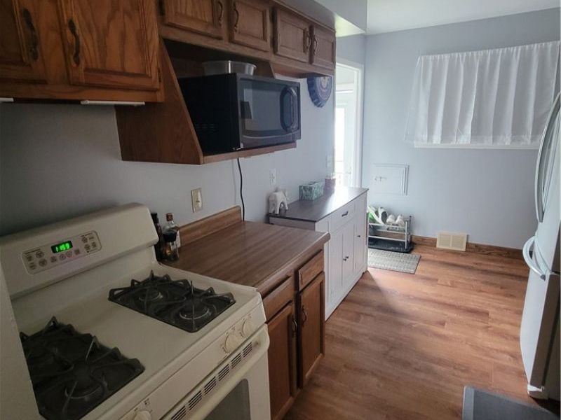 5230 W 147th Street , Brook Park, OH 44142 Photo 4