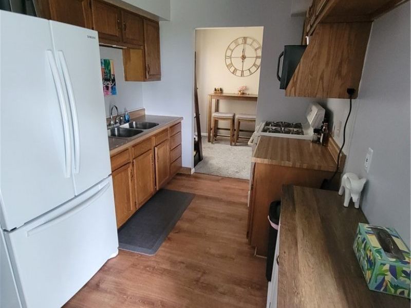 5230 W 147th Street , Brook Park, OH 44142 Photo 5