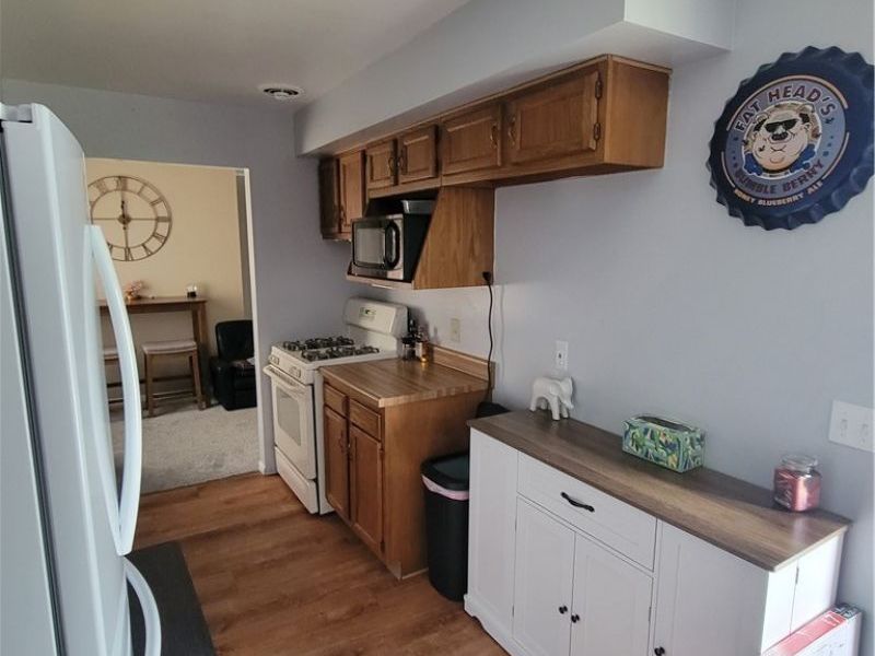5230 W 147th Street , Brook Park, OH 44142 Photo 6