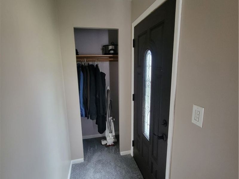 5230 W 147th Street , Brook Park, OH 44142 Photo 9