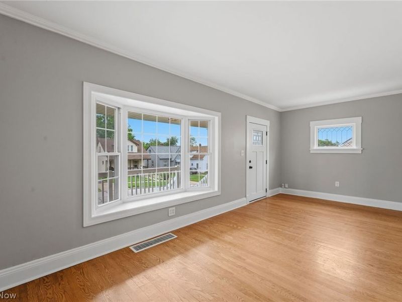 4423 Russell Avenue, Parma, OH 44134 Photo 12