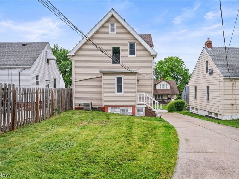4423 Russell Avenue, Parma, OH 44134 Photo 4