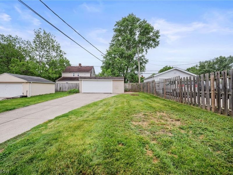 4423 Russell Avenue, Parma, OH 44134 Photo 6