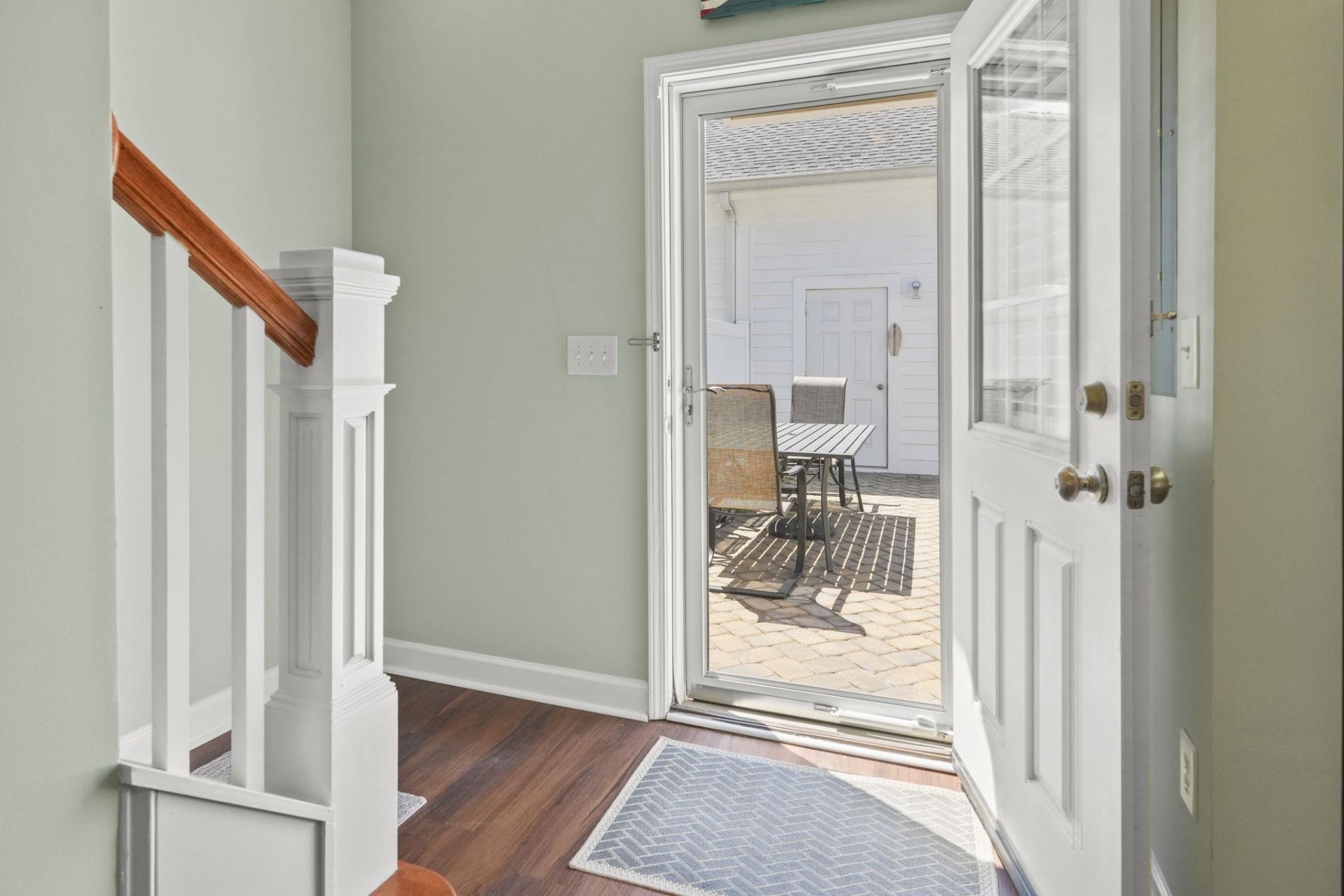 750 Howard Ave. Photo 22