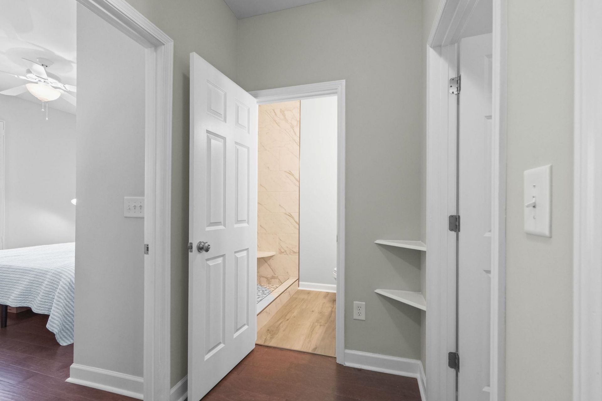 750 Howard Ave. Photo 42