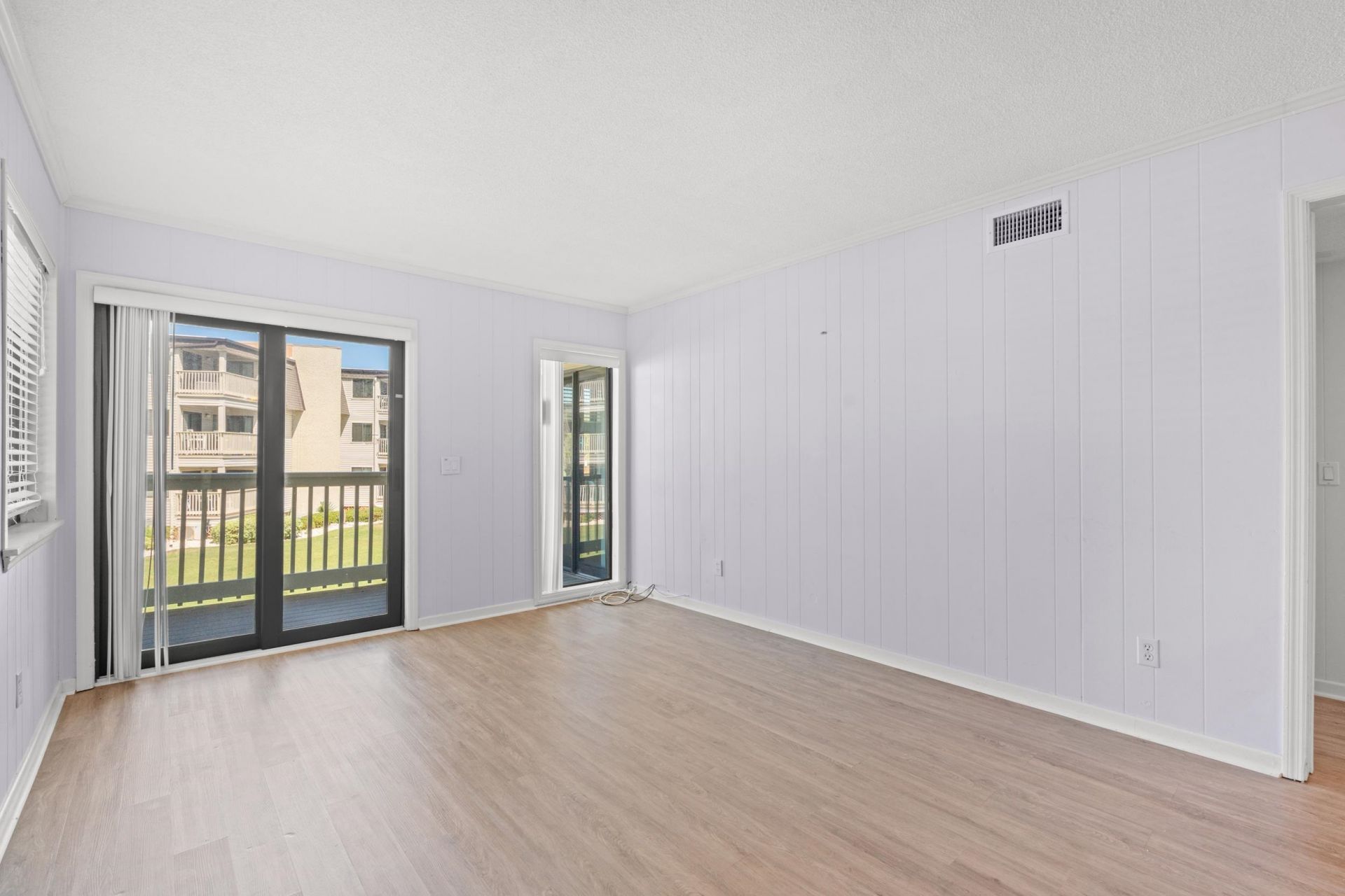 5601 Ocean Blvd. N Photo 9