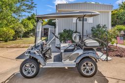 1511 Tams Dr. photo 4