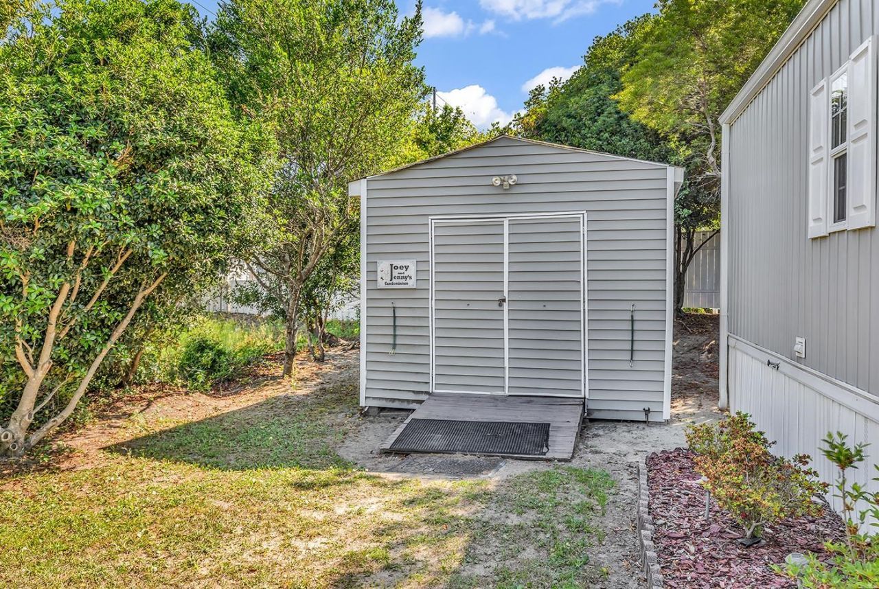 1511 Tams Dr. Photo 26