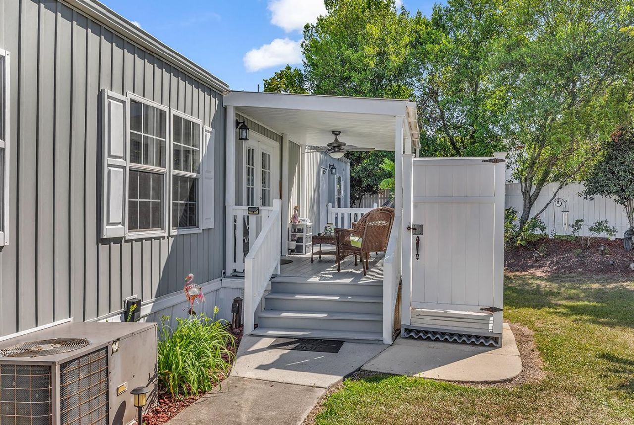1511 Tams Dr. Photo 5