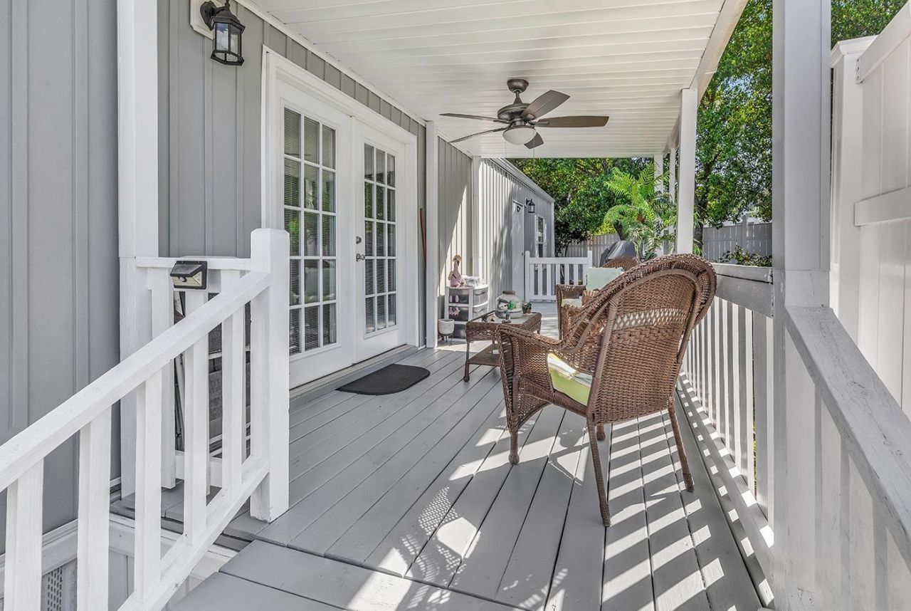 1511 Tams Dr. Photo 6