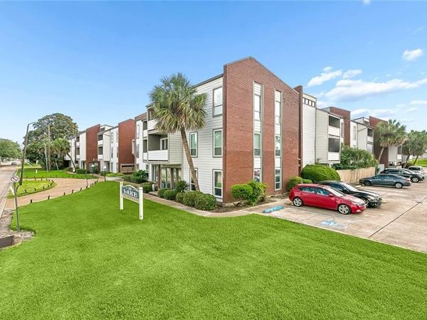 1161 LAKE Avenue, Unit 222, Metairie, LA 70005