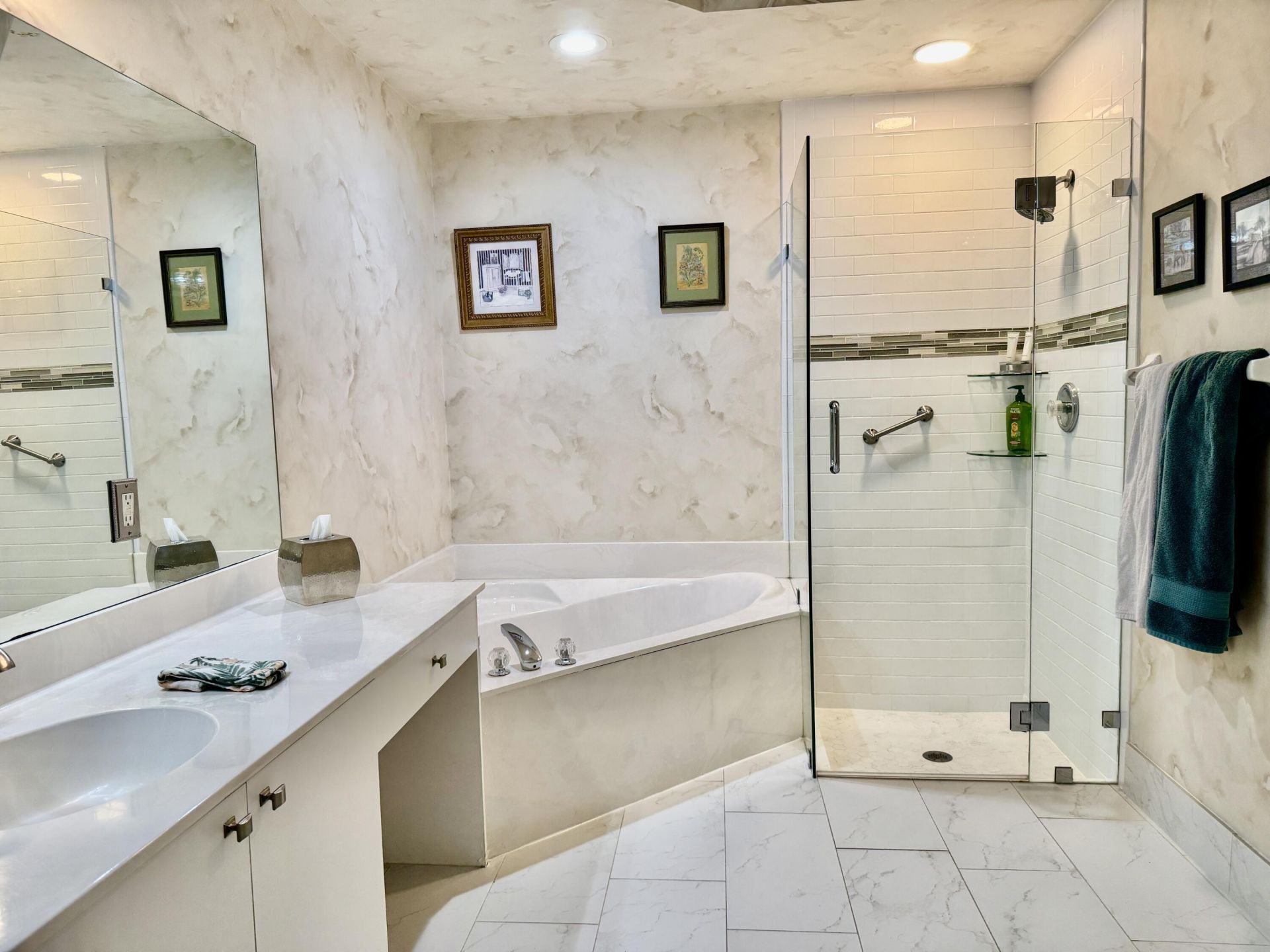 8082 Aberdeen Drive, Unit 102, Boynton Beach, FL 33472 Photo