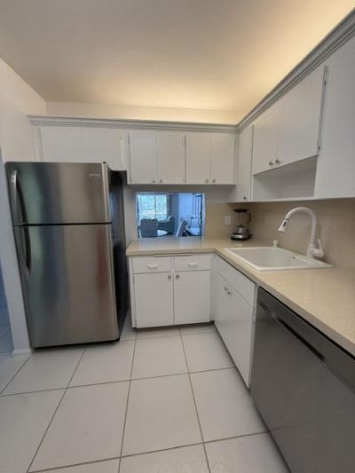 29 Yacht Club Drive, Unit 304, North Palm Beach, FL 33408 Photo