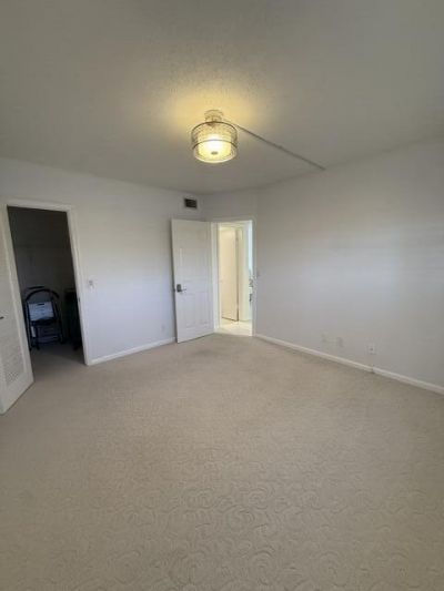 29 Yacht Club Drive, Unit 304, North Palm Beach, FL 33408 Photo