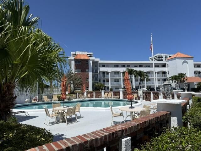 29 Yacht Club Drive, Unit 304, North Palm Beach, FL 33408 Photo