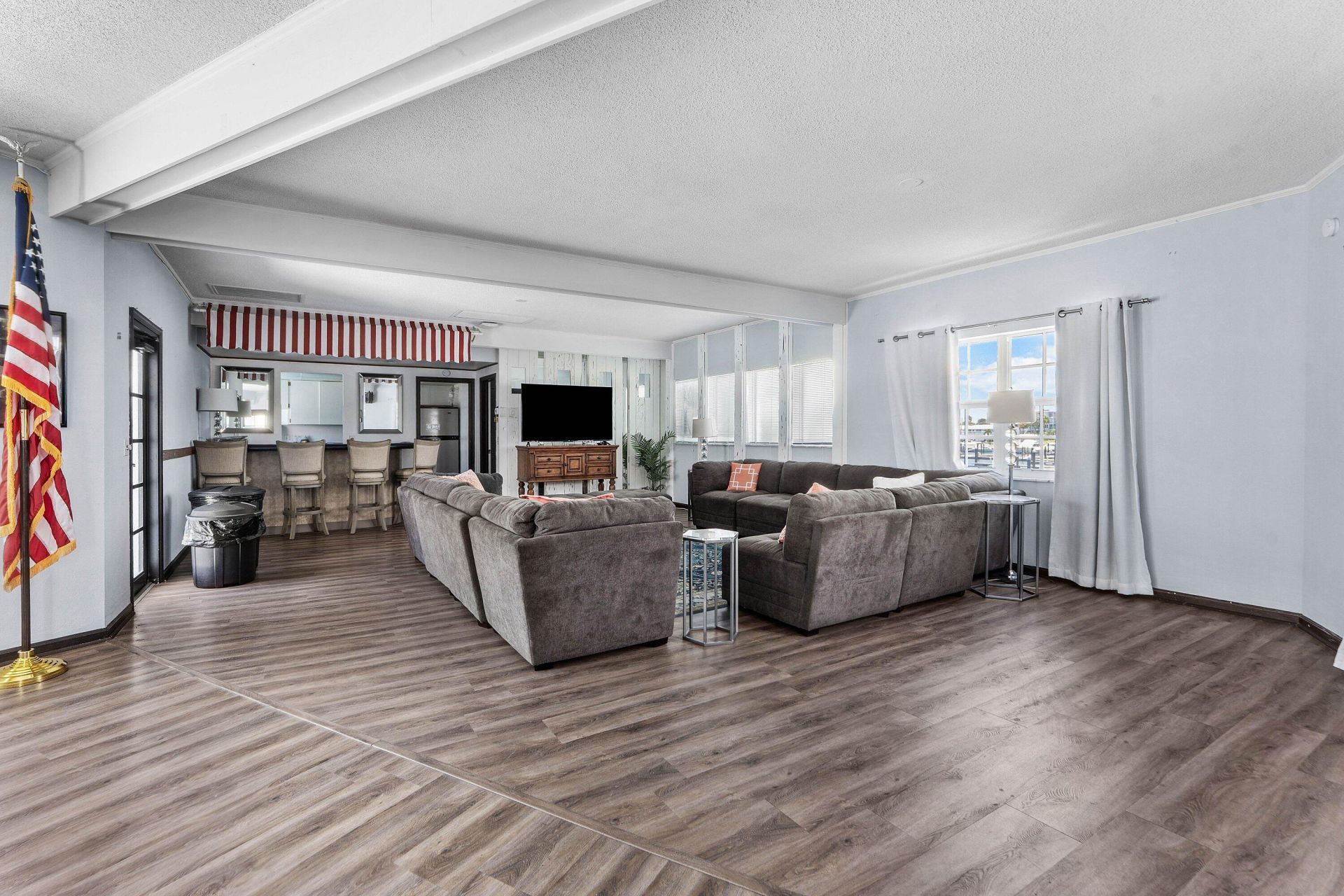 29 Yacht Club Drive, Unit 304, North Palm Beach, FL 33408 Photo