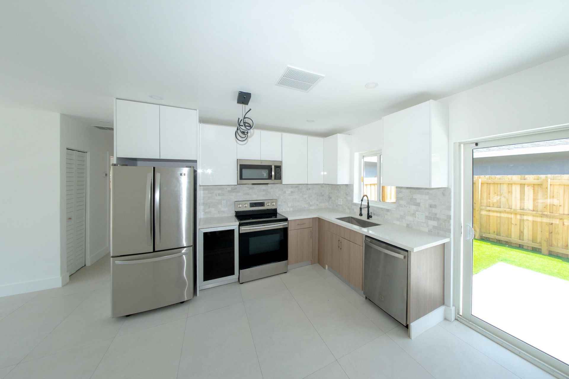2160 SW 16th Court, Fort Lauderdale, FL 33312 Photo