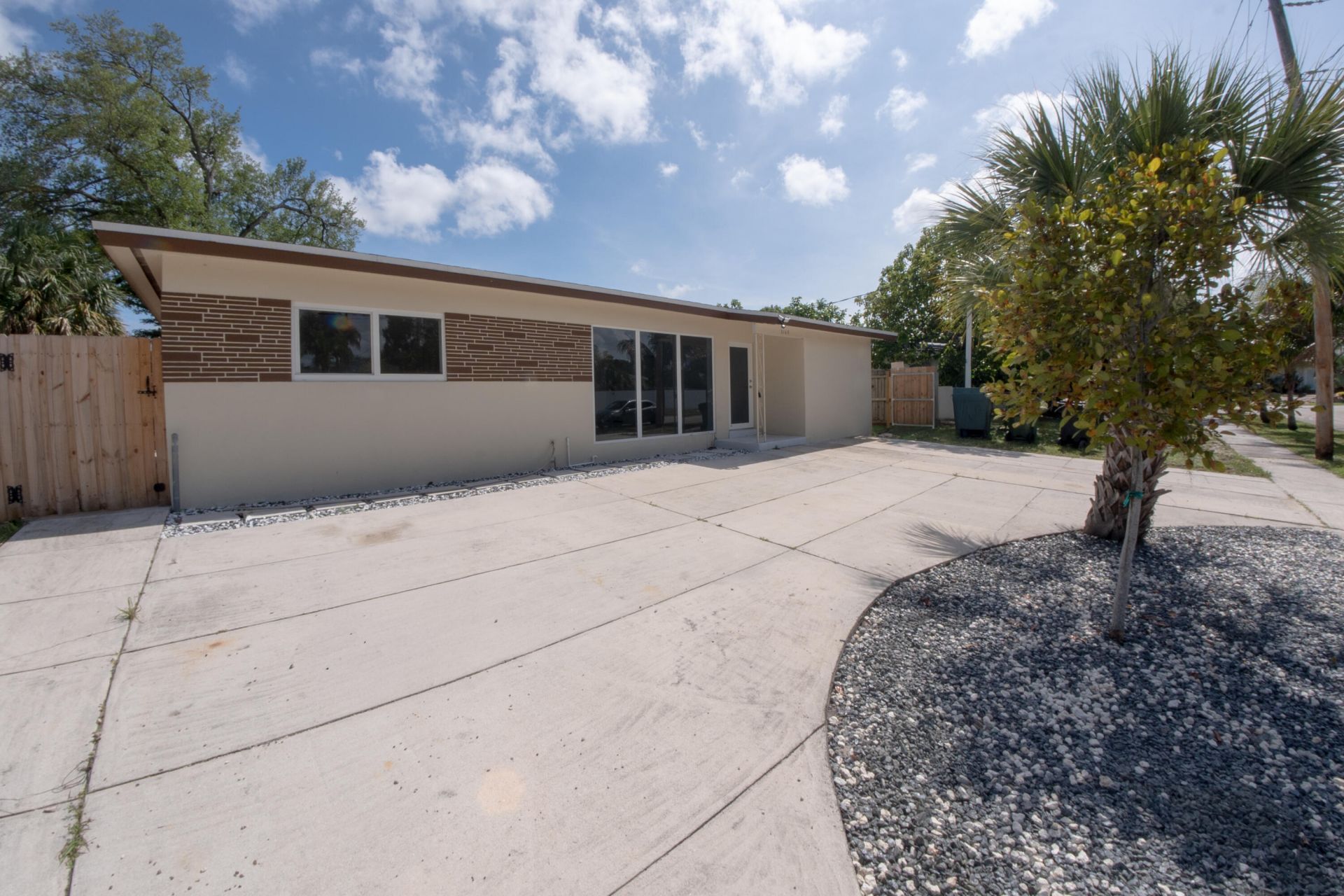 2160 SW 16th Court, Fort Lauderdale, FL 33312 Photo
