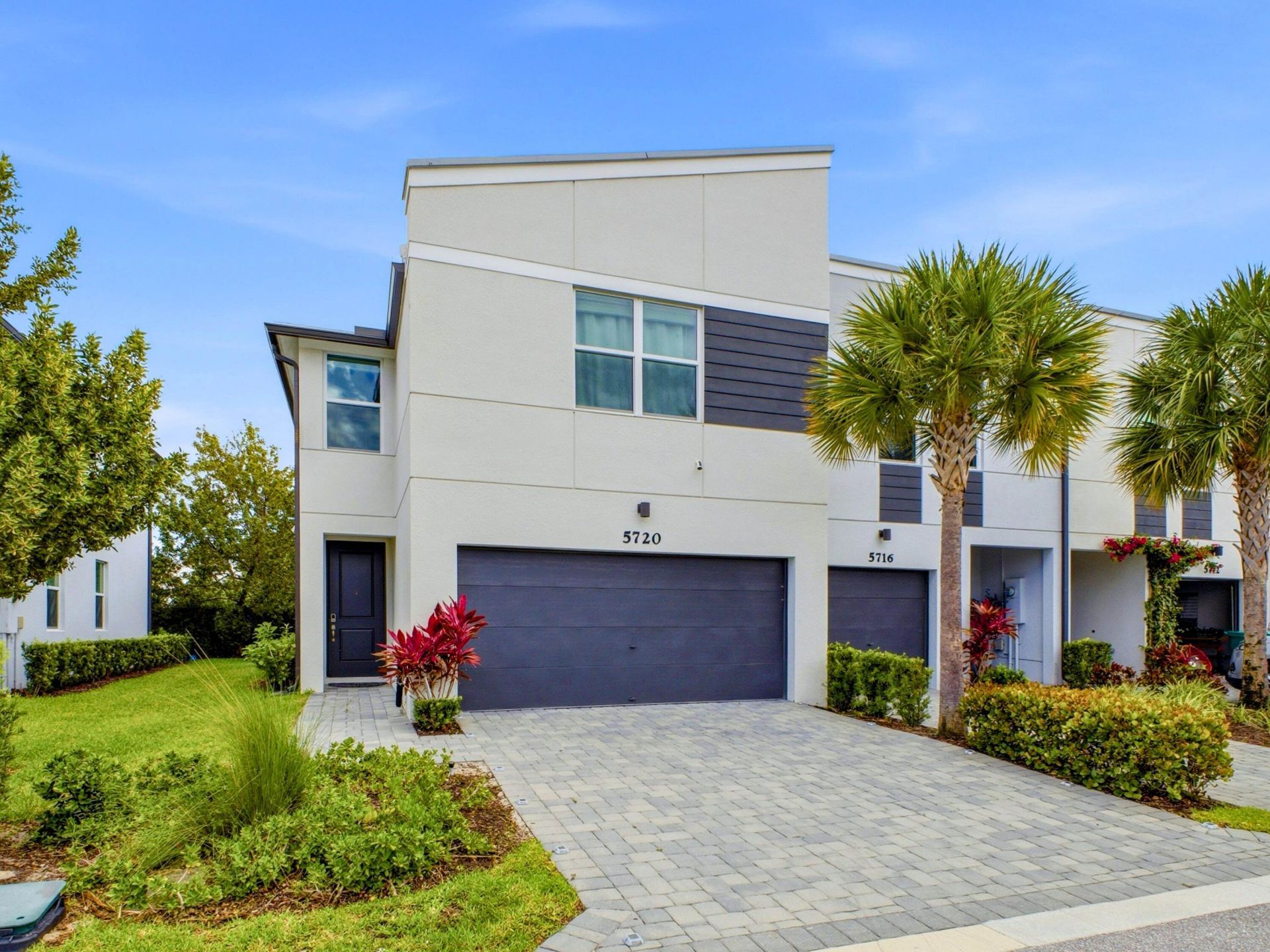 5720 Mentmore Drive, West Palm Beach, FL 33407 Photo
