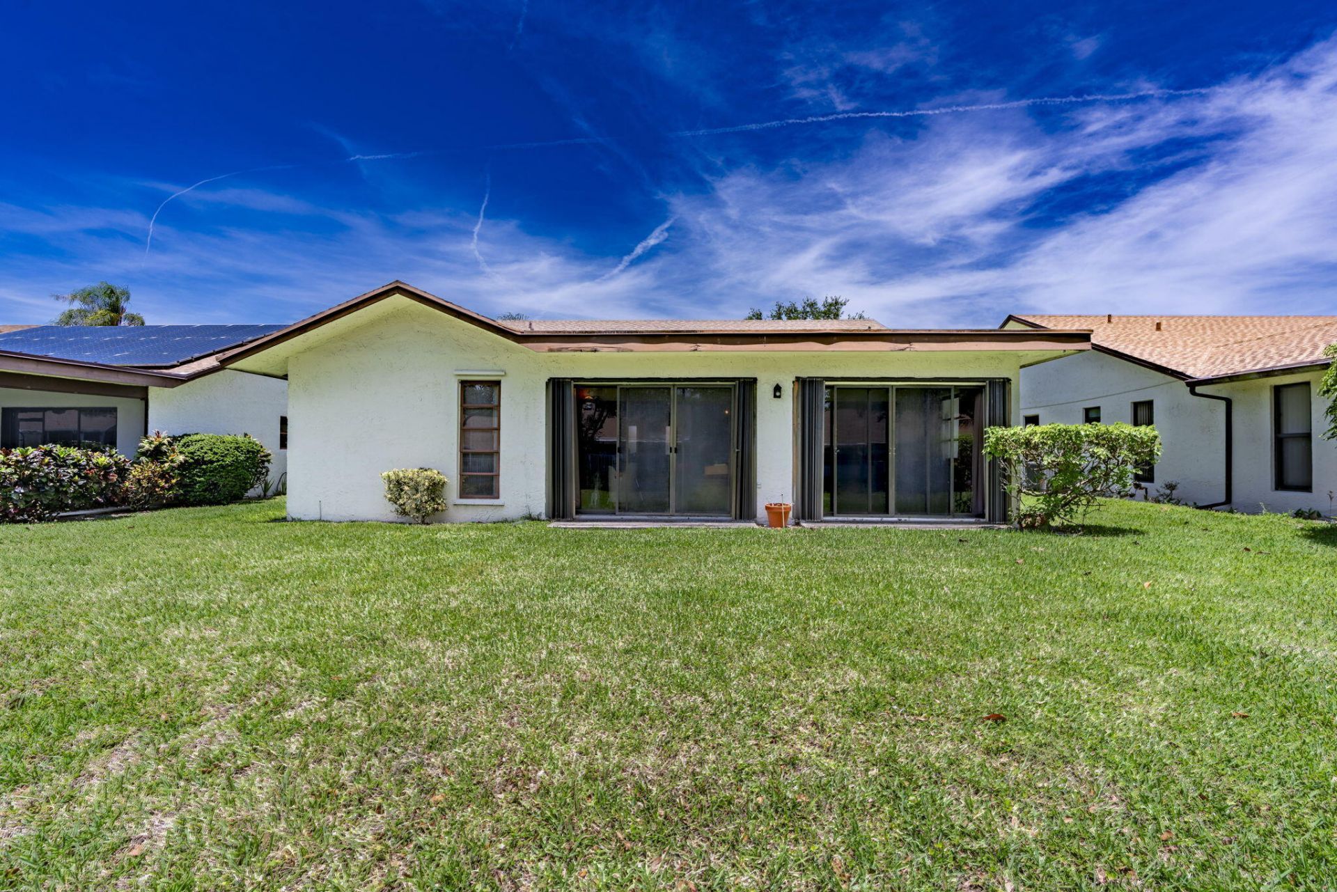 6320 Lakemont Circle, Greenacres, FL 33463 Photo