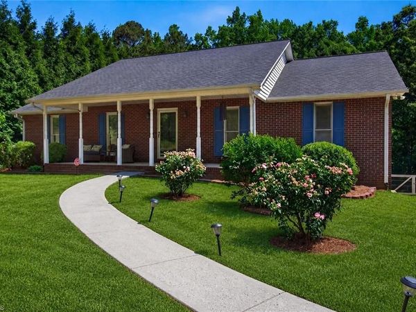 221 Leighmar Street , Clemmons, NC 27012