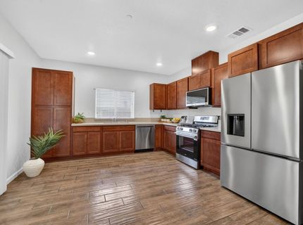 8308 Kossum Way, Elk Grove, CA 95624 Photo