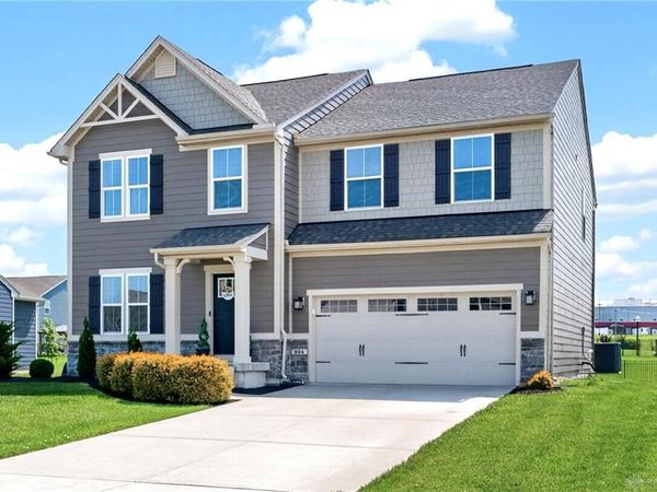 924 Cedar Grove Drive, Tipp City, OH 45371