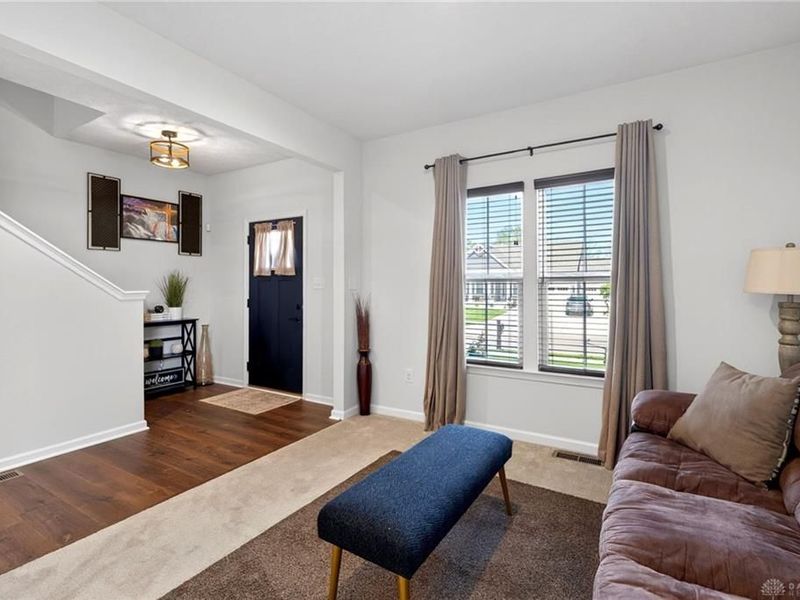 924 Cedar Grove Drive, Tipp City, OH 45371 Photo 6