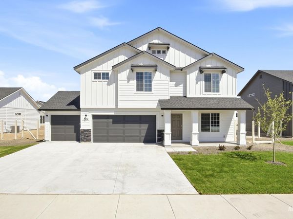 504 Waverly Ave, Middleton, ID 83644