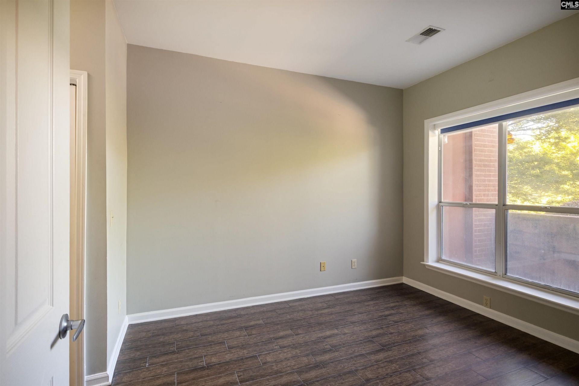 900 Taylor Street  Photo 15