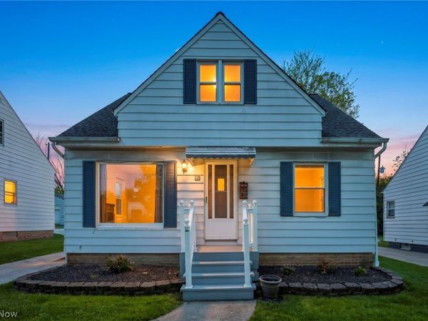 22 Natalie Road , Bedford, OH 44146