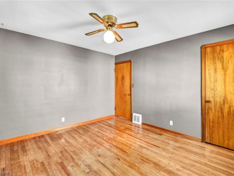22 Natalie Road , Bedford, OH 44146 Photo 17