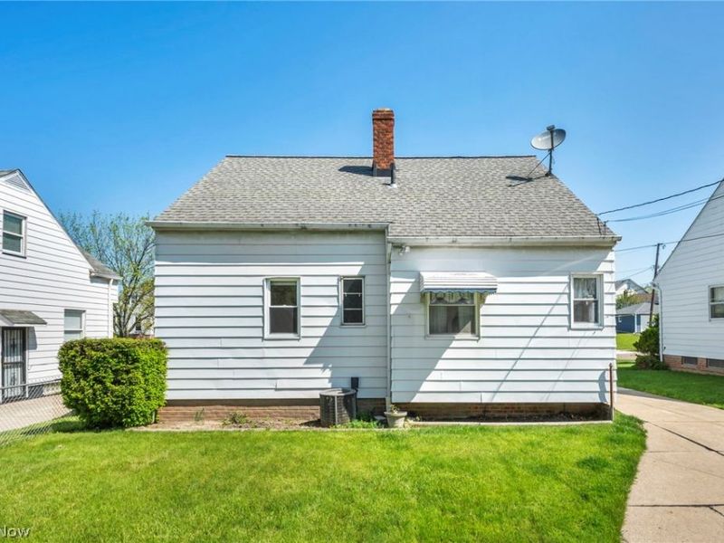 22 Natalie Road , Bedford, OH 44146 Photo 4