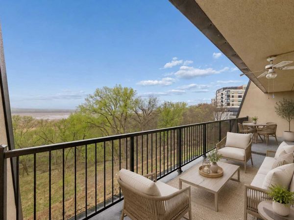 8121 34th Avenue S, Unit 206, Bloomington, MN 55425