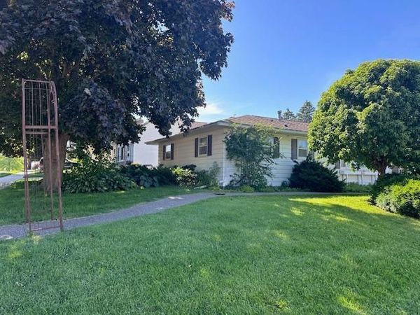 207 N Pine Street , Caledonia, MN 55921
