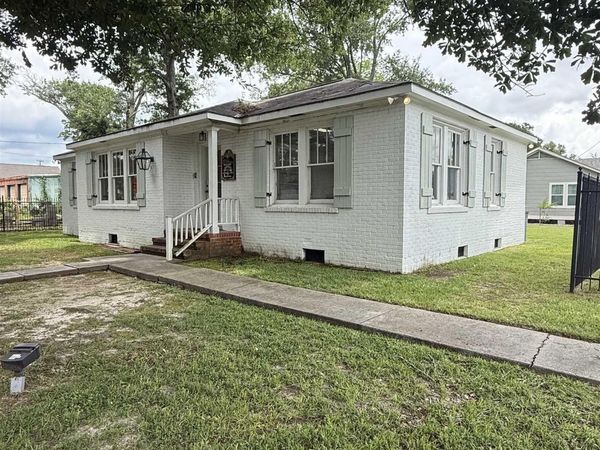 208 N Leo St, Baton Rouge, LA 70806