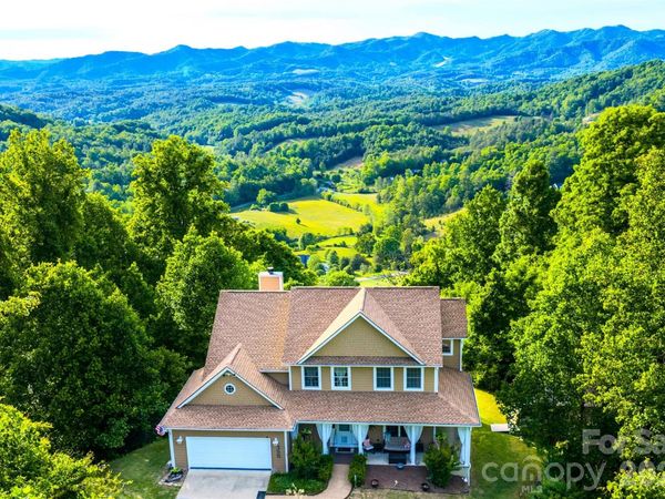 350 Vista Point Drive, Weaverville, NC 28787