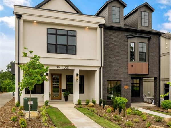 1031 NW A Street, Bentonville, AR 72712