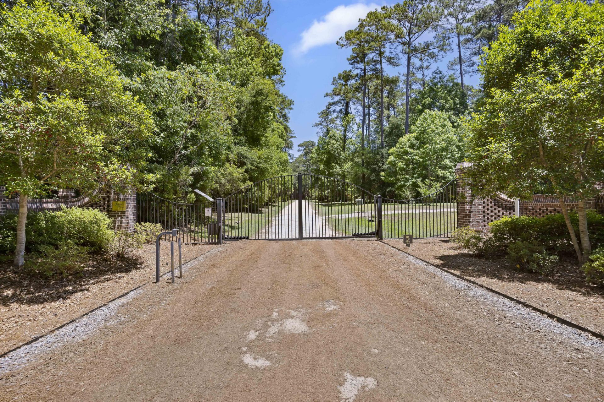 7767 Chaplin Garden Lane Photo 13