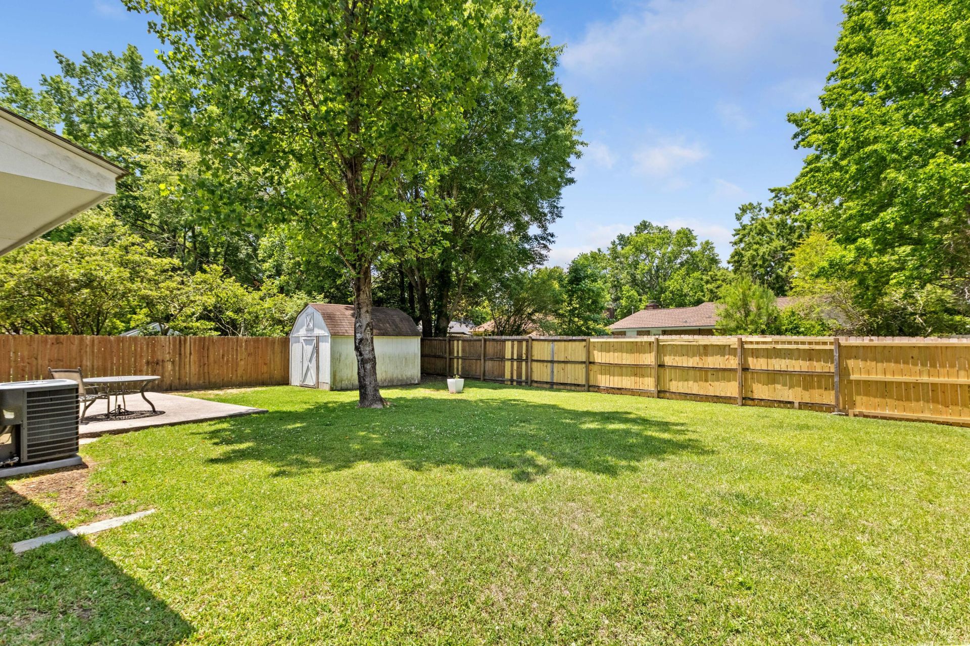 61 Tanbark Court Photo 34