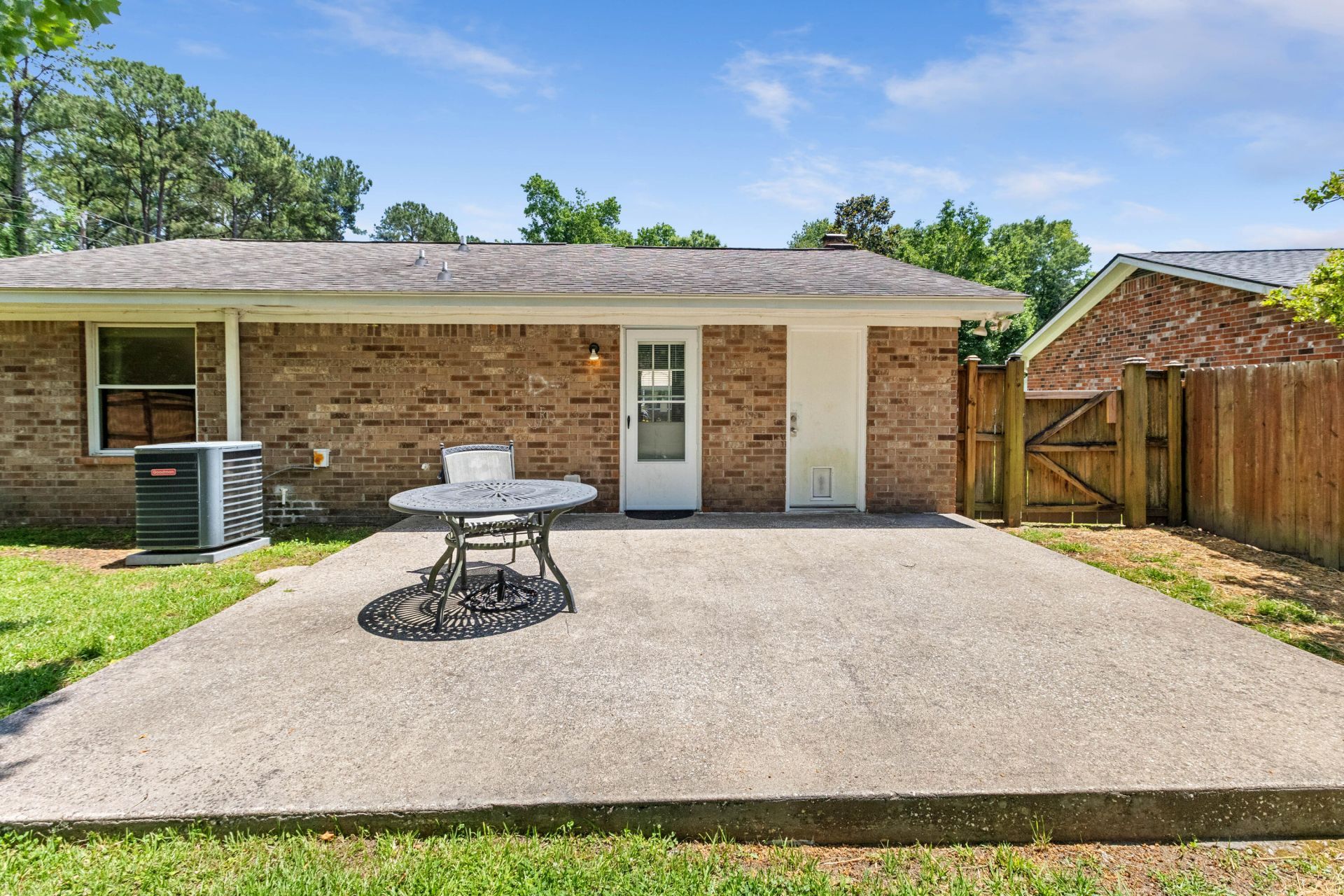 61 Tanbark Court Photo 35