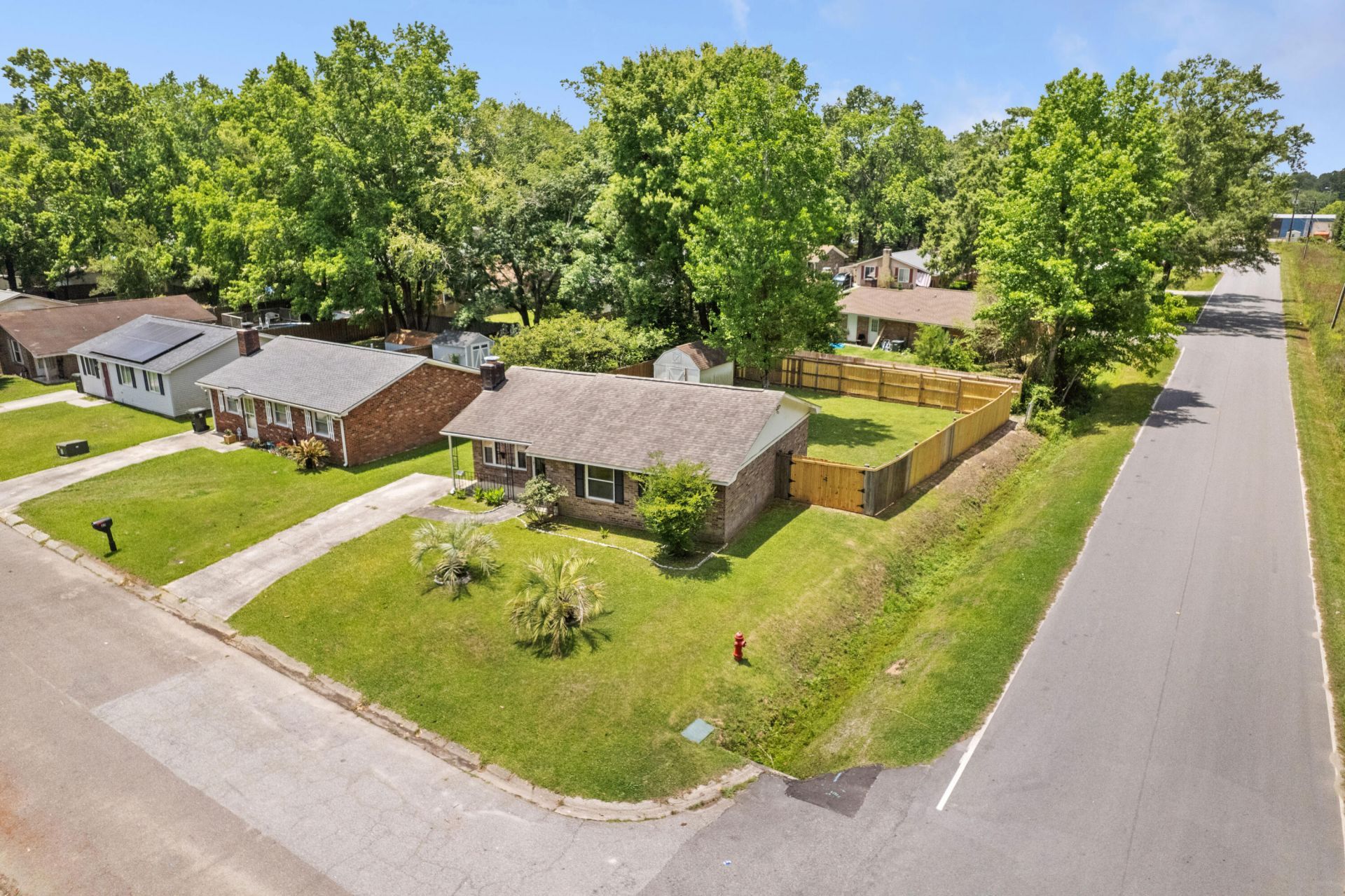 61 Tanbark Court Photo 37