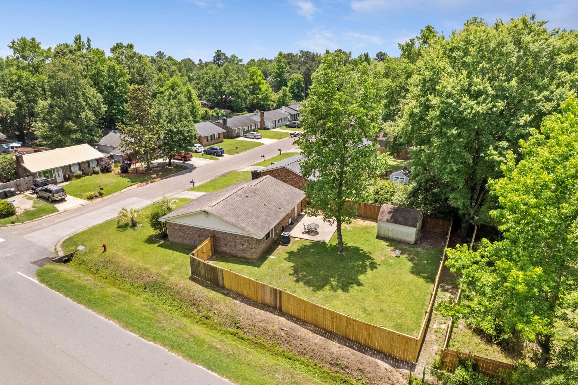 61 Tanbark Court Photo 38
