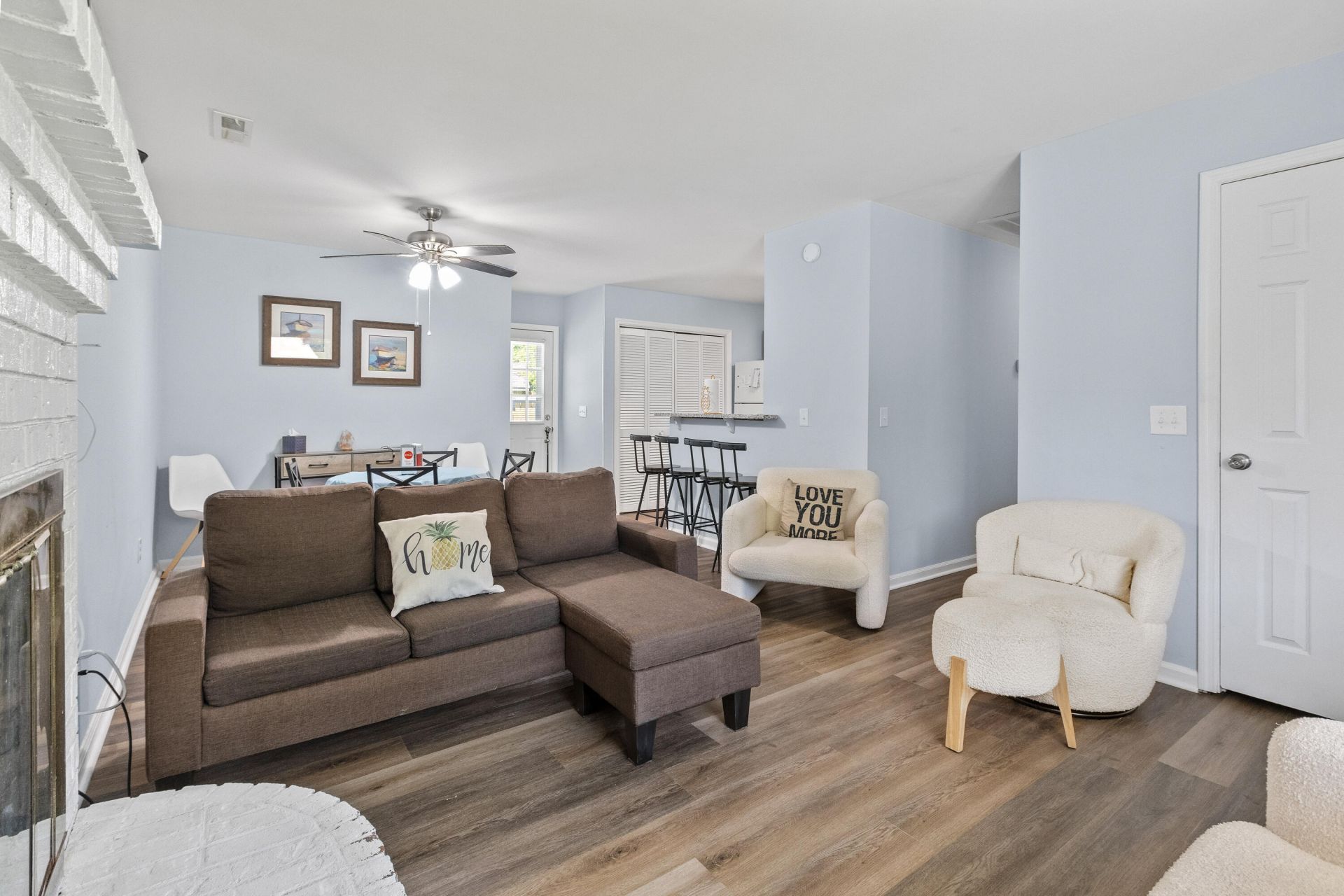 61 Tanbark Court Photo 8