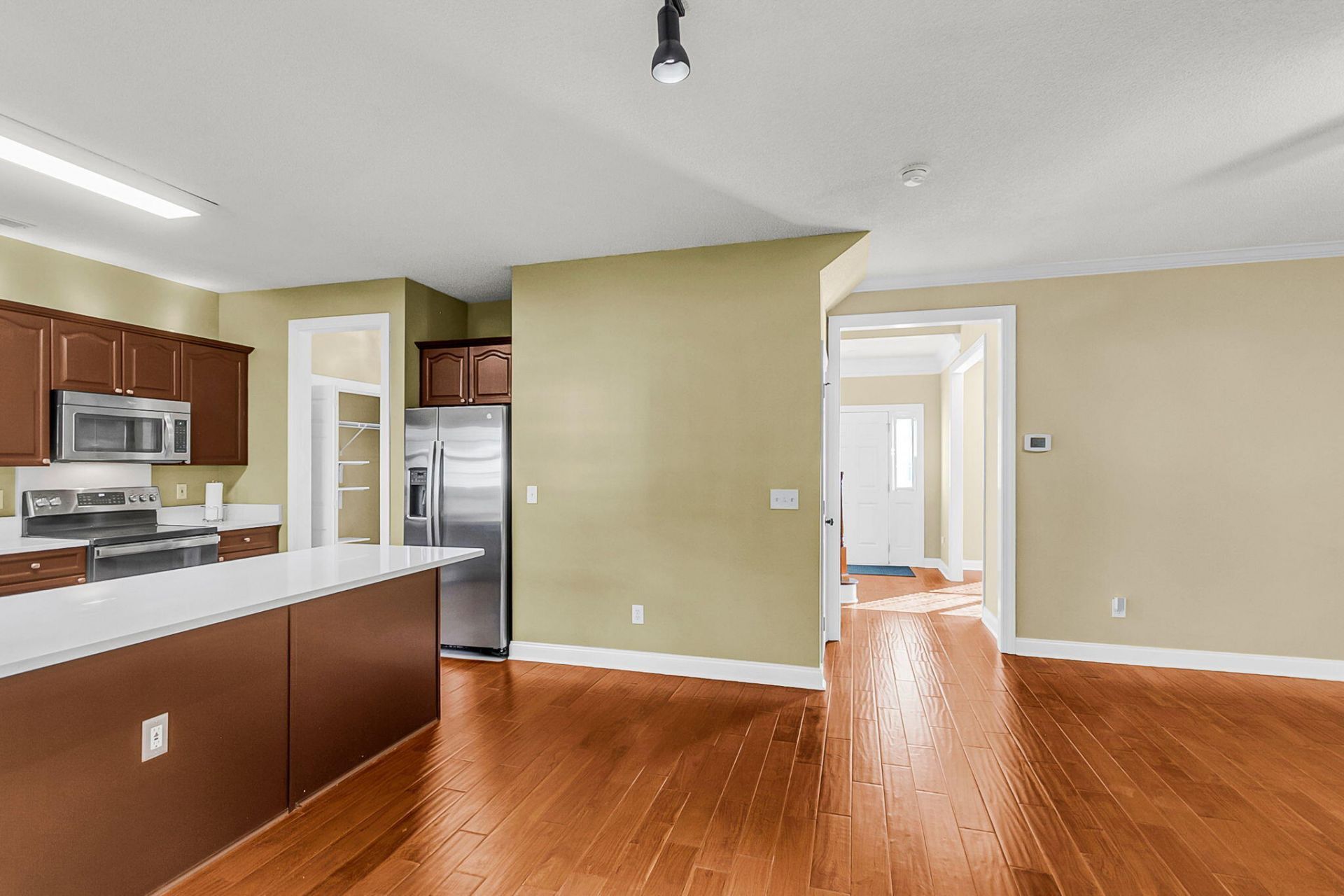 319 Lindrick Court Photo 13