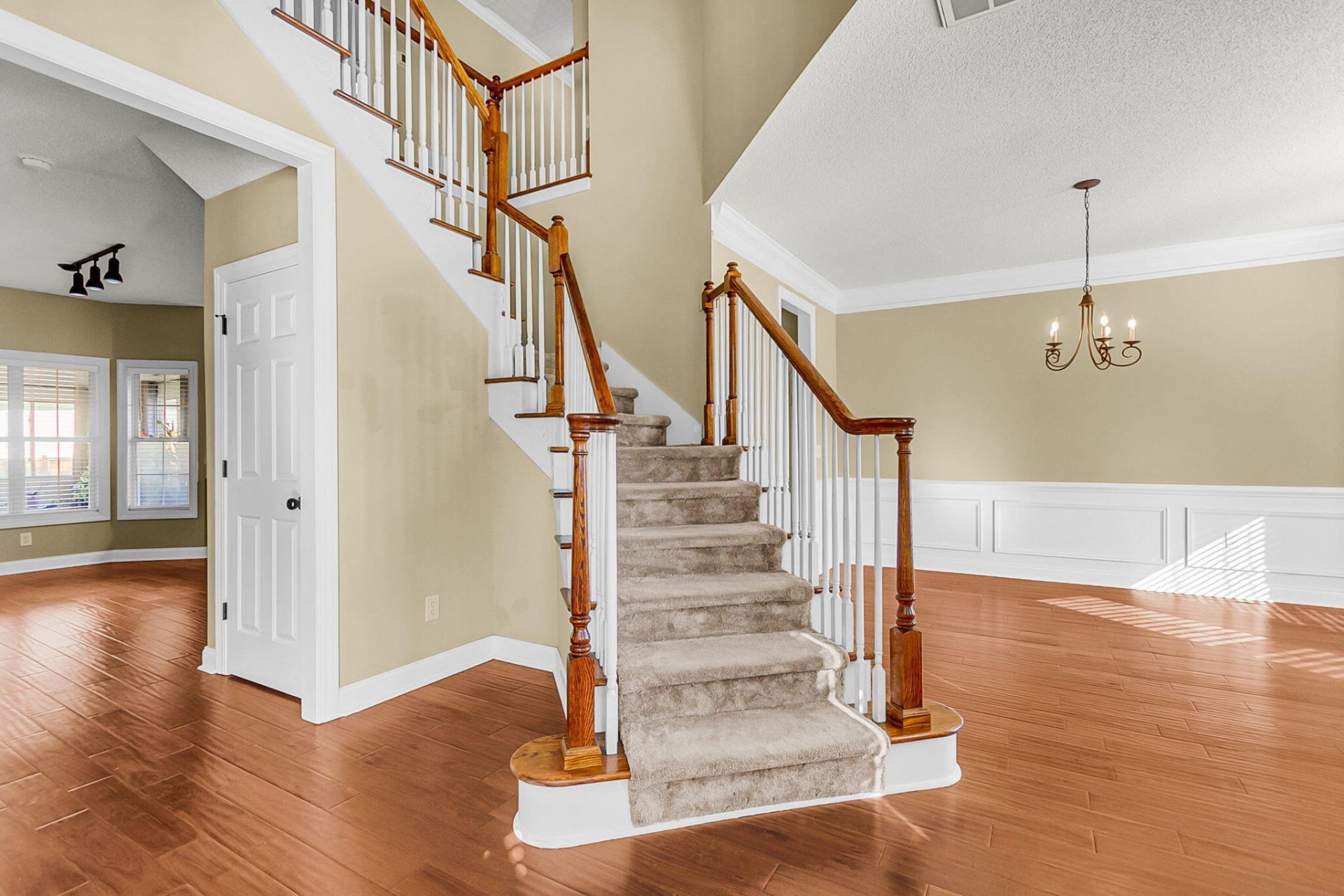 319 Lindrick Court Photo 39