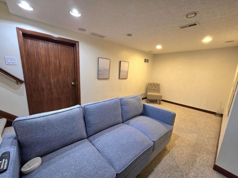 3860 Ramblehurst Road, Columbus, OH 43221 Photo 24