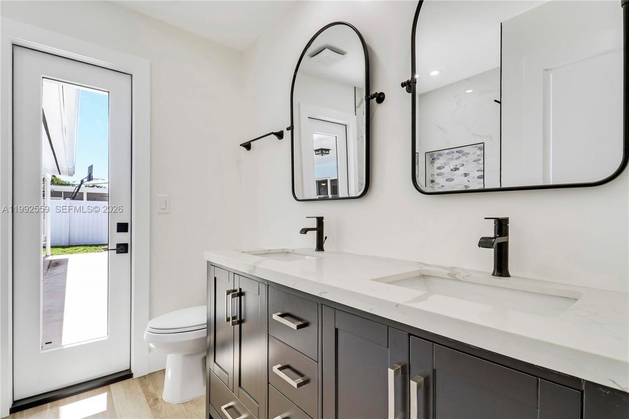 404 Highwood Circle , Jupiter, FL 33458 Photo