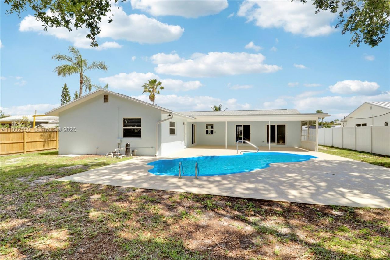 404 Highwood Circle , Jupiter, FL 33458 Photo